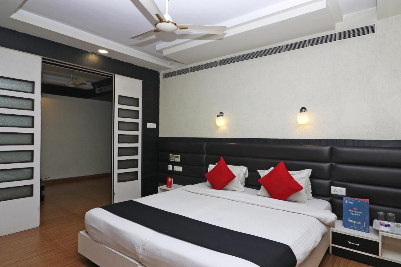 Hotel Emerald Calcutta Exterior foto