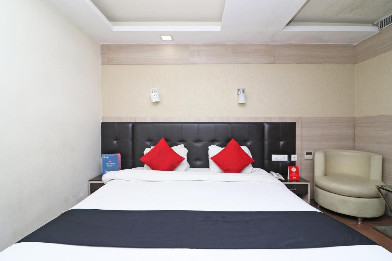 Hotel Emerald Calcutta Exterior foto