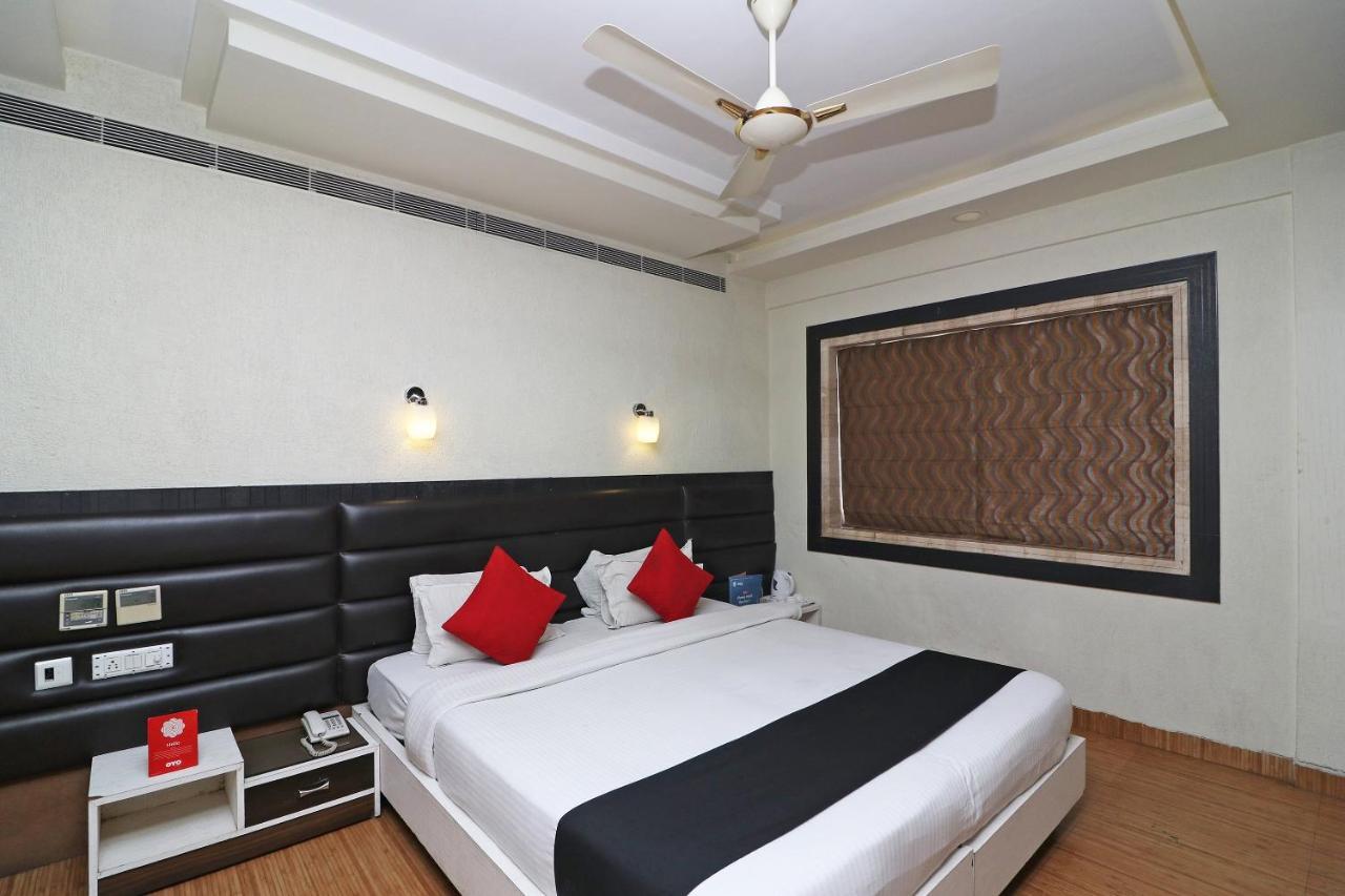 Hotel Emerald Calcutta Exterior foto